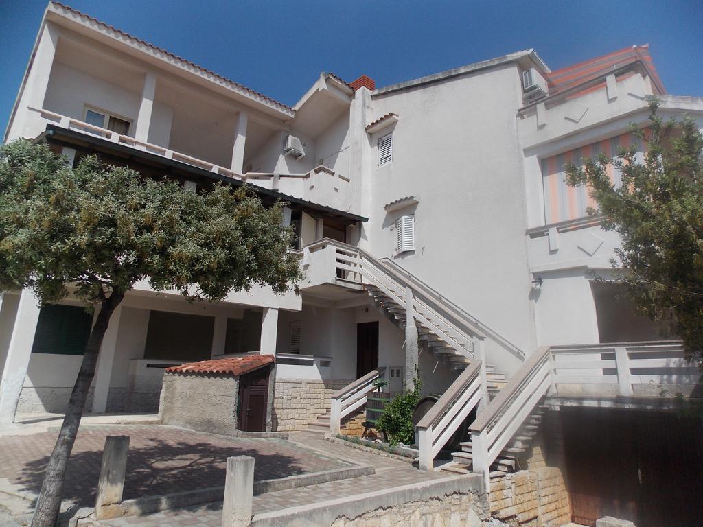 Apartmani Adriatic Ana Novaglia Esterno foto