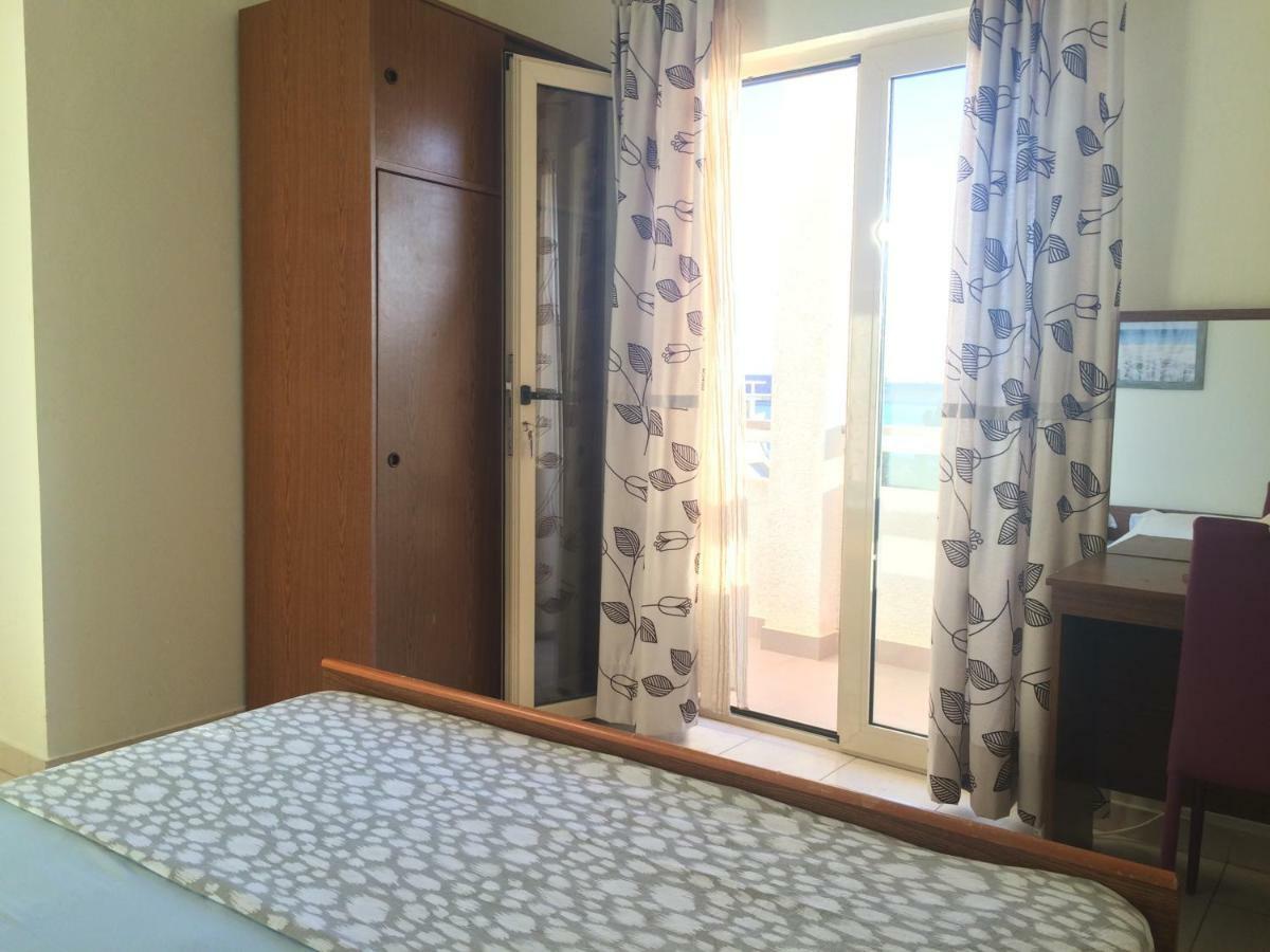 Apartmani Adriatic Ana Novaglia Esterno foto
